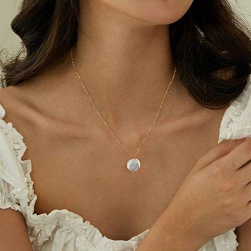 Circle Pearl Necklace